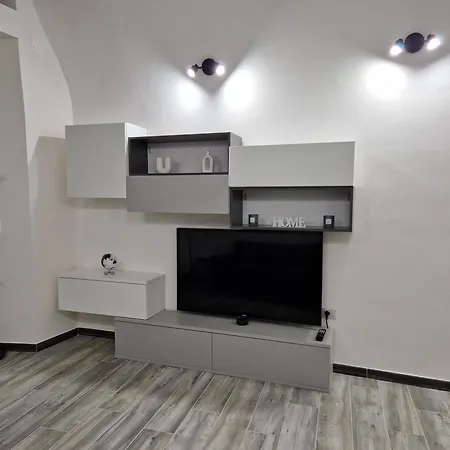 Stylish Apartment *